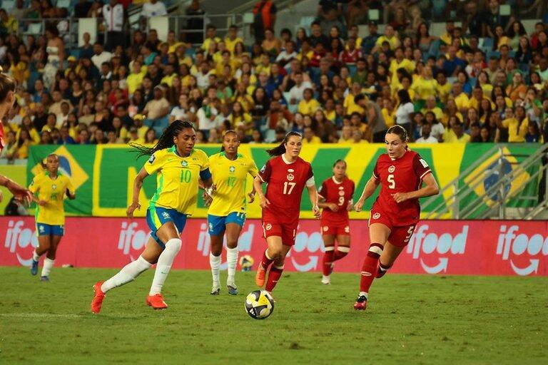 Presidente Lula sanciona Lei da Copa Feminina em 2027 e gera expectativas