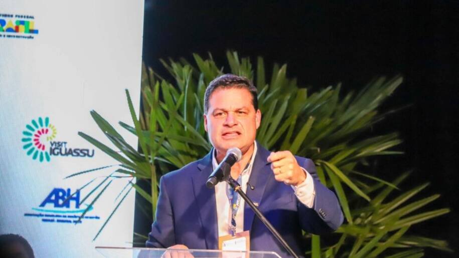 Sandro Alex cobra senadores do Paraná e defende concessões rodoviárias para 2026