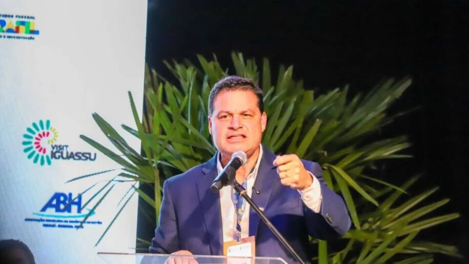 Sandro Alex cobra senadores do Paraná e defende concessões rodoviárias para 2026