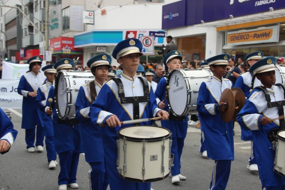 Secretaria de Educação de Brusque convoca instituições para desfile de 166 anos