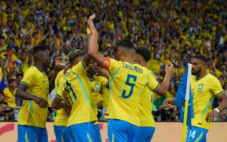 Seleção Brasileira revela uniformes para Copa do Mundo e gera expectativa