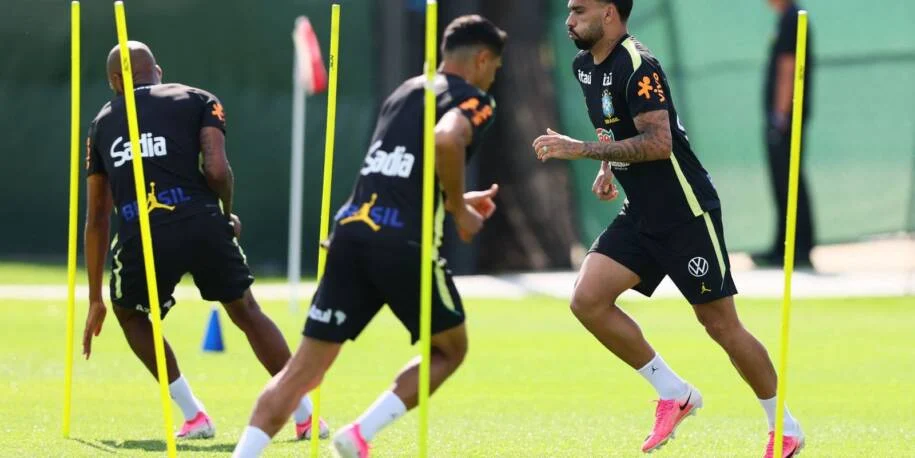 Seleção Brasileira treina em Morristown, mas Neymar e trio ficam fora da atividade