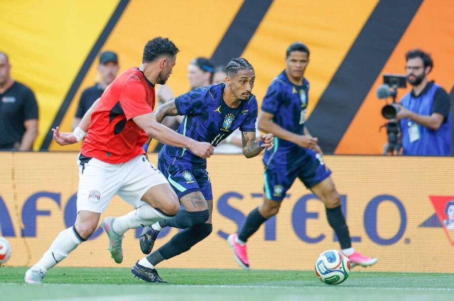 Seleção Brasileira vence Egito por 2 a 1 e enfrenta desafio na Copa do Mundo