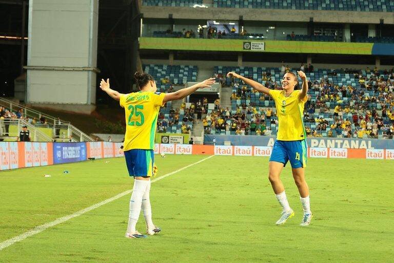 Senado aprova isenção do ISS para empresas da Copa do Mundo Feminina 2027