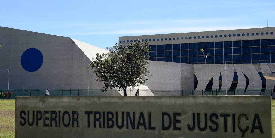 STJ mantém absolvição de acusado de estupro de vulnerável e gera polêmica