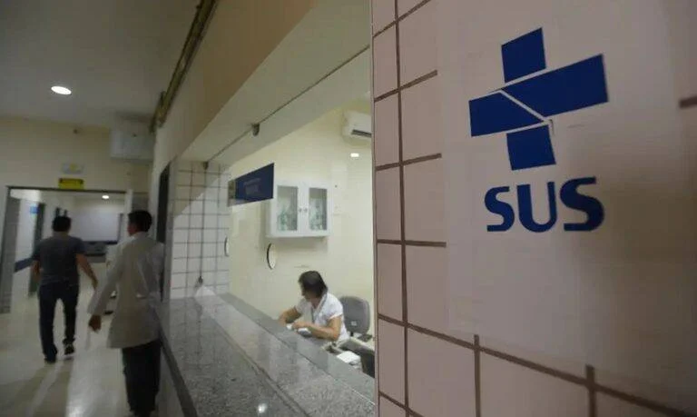 SUS incorpora venetoclax e azacitidina para leucemia mieloide aguda; prazo é de 180 dias
