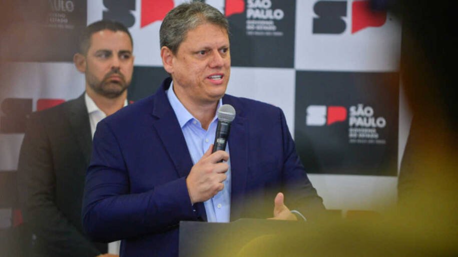 Tarcísio defende classificação de PCC e CV como terroristas e anuncia R$ 6 bi
