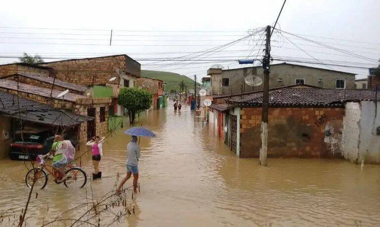 Timbaúba solicita emergência e 9 municípios pernambucanos enfrentam danos severos