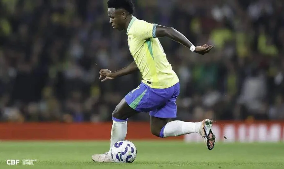 Vini Jr. brilha na Copa do Mundo e promete alegria ao povo brasileiro