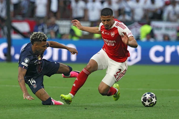 William Saliba pode ser cortado da seleção francesa após lesão na Champions