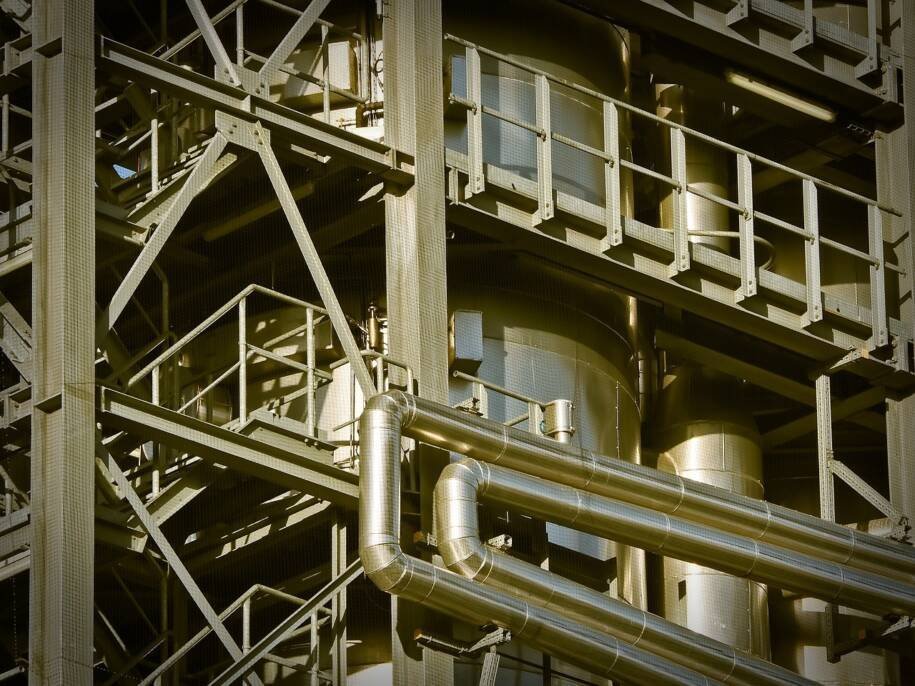Abiquim alerta: EUA impõem tarifa de 25% e custo pode chegar a US$ 133 milhões
