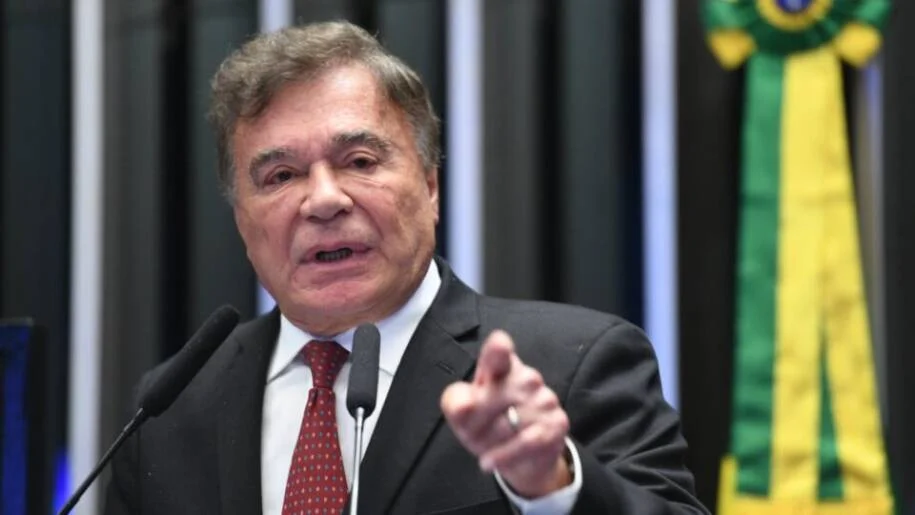 Alvaro Dias propõe aliança do MDB com PSD; Greca pode ser vice de Sandro Alex