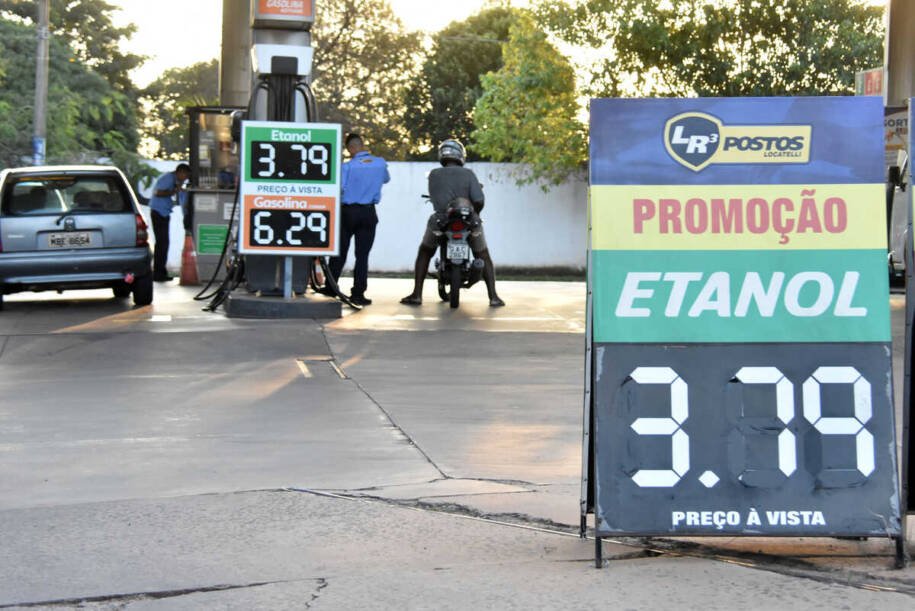 ANP revela queda de preço do etanol em julho e consumidores reagem à diferença