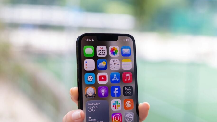 Apple alerta sobre golpes no FaceTime que ameaçam suas finanças e segurança