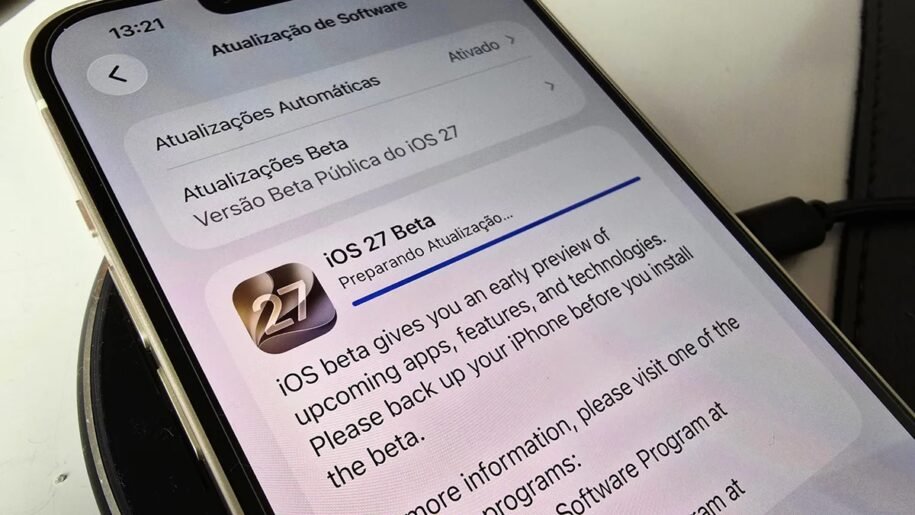 Apple lança iOS 27 Beta com nova Siri AI e recursos de IA para iPhones!
