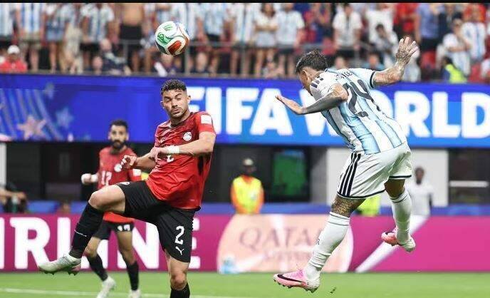 Argentina supera Egito com virada emocionante e avança às quartas da Copa