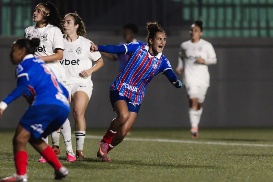 Bahia vence Botafogo e assume quarta posição no Brasileirão Feminino; lanterna em crise