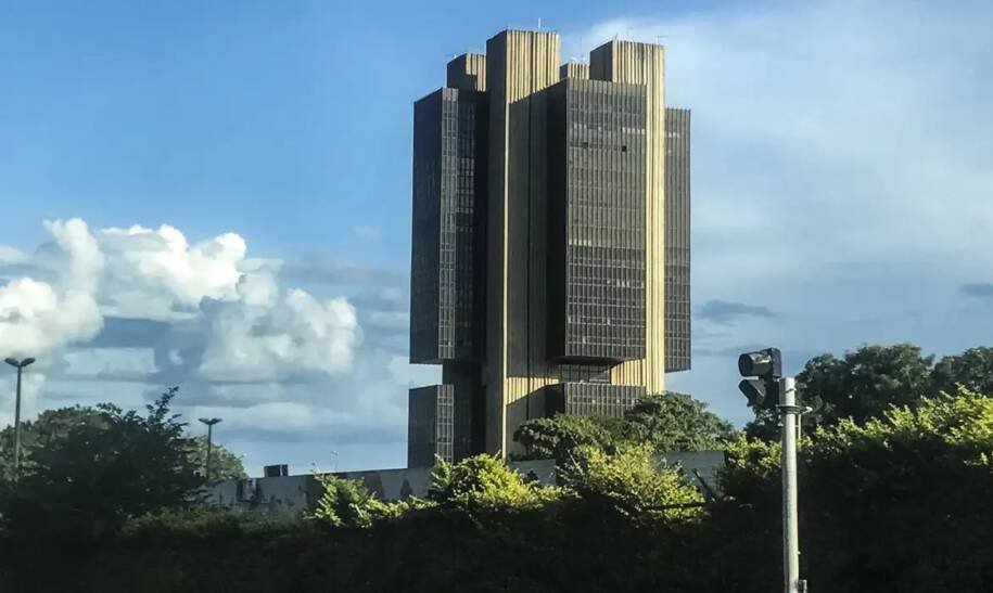 Banco Central do Brasil endurece regras para empresas de ativos virtuais e gera tensão