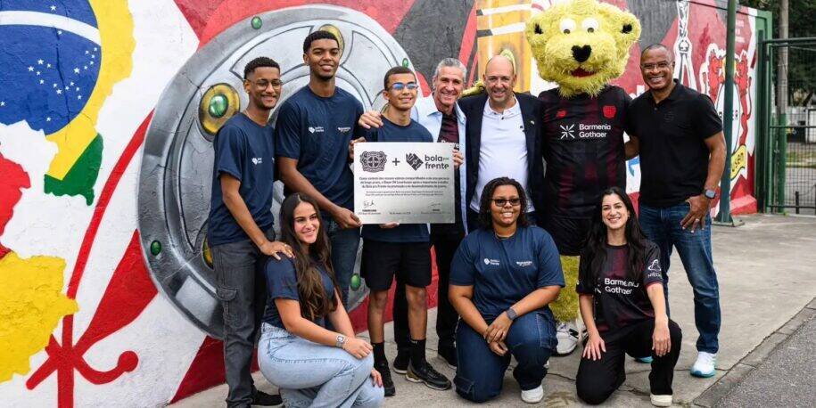 Bayer Leverkusen e Instituto Bola pra Frente firmam parceria para jovens do Rio