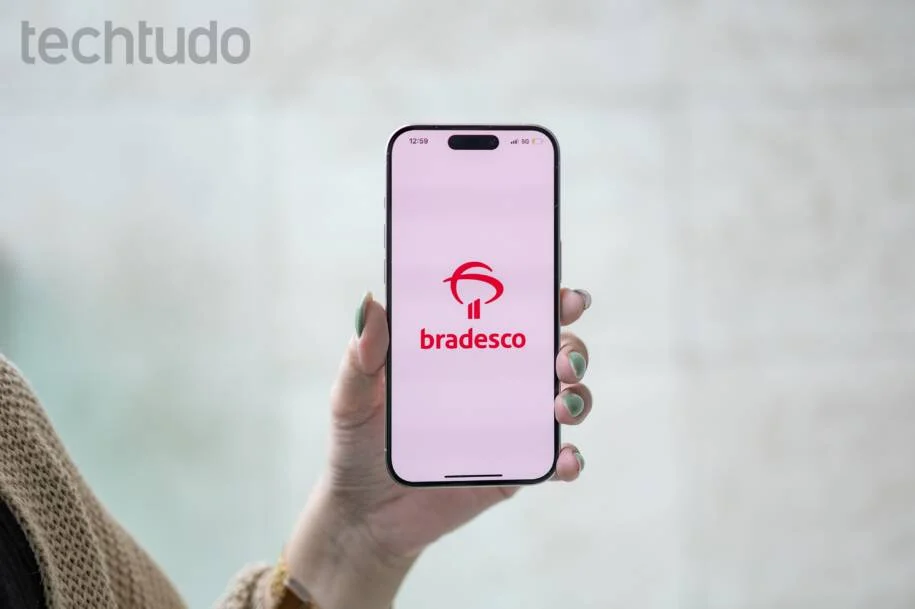Bradesco enfrenta crise: saldo bloqueado e erro no PIX geram revolta entre clientes