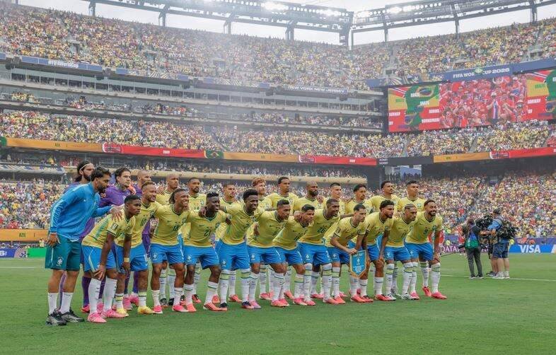 Brasil, Alemanha e Itália são eliminados da Copa do Mundo e geram crise no futebol