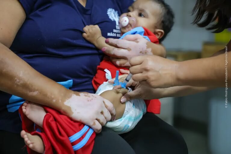 Brasil reduz drástica e historicamente crianças zero-dose em vacinação infantil