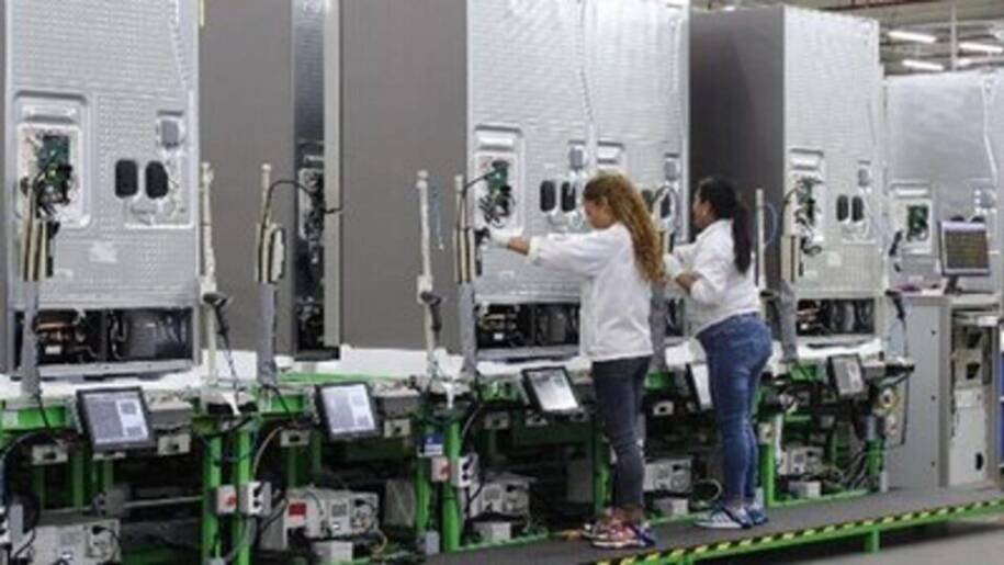 Brasil registra queda de 25% na criação de empregos e pior semestre desde 2020