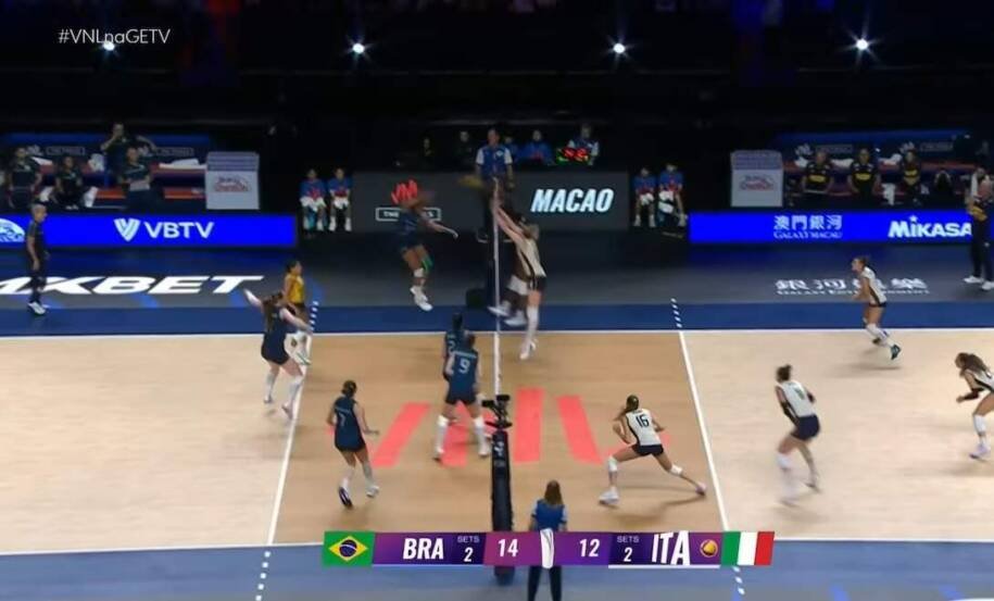 Brasil vence Itália no tie-break e avança para a final contra a Turquia na VNL