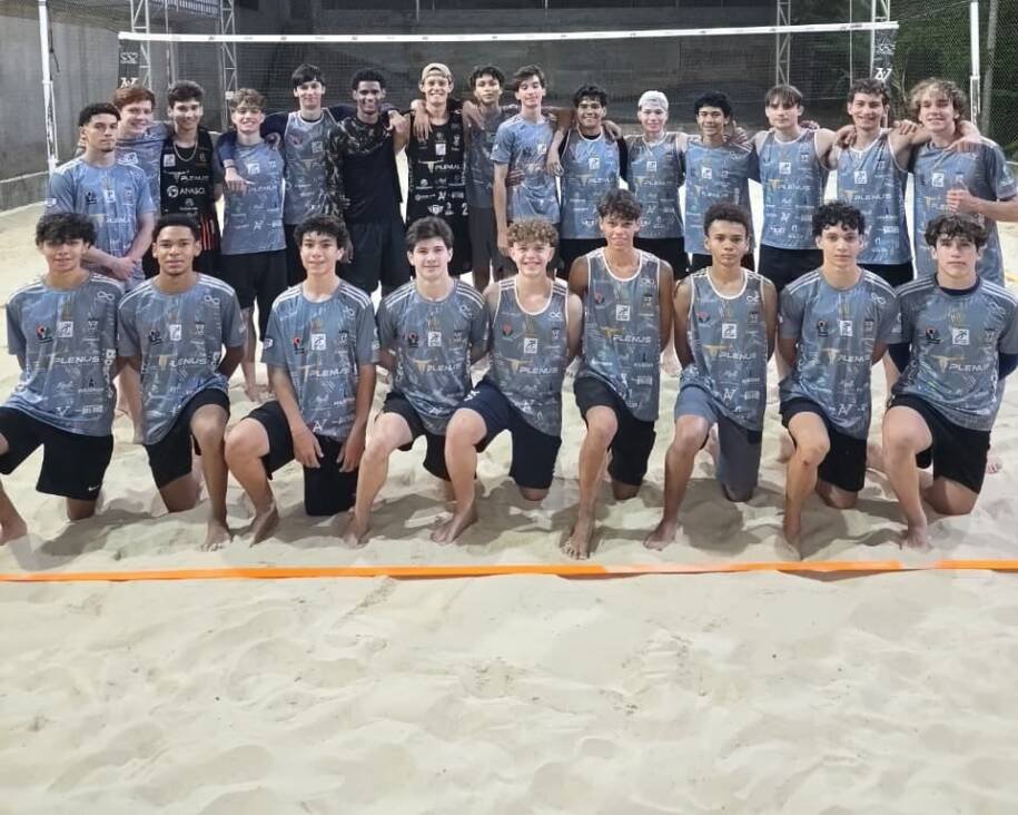Camboriú retoma voleibol masculino e forma novos talentos após 25 anos