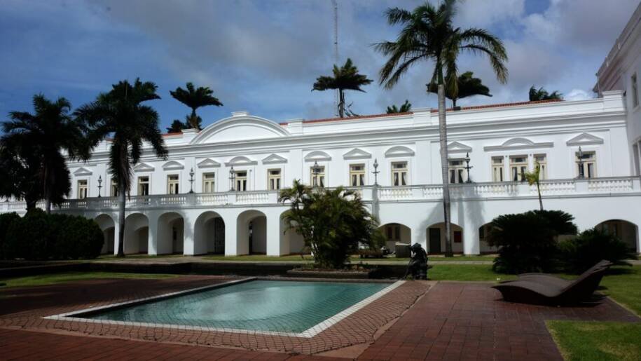 Carlos Brandão rompe com Flávio Dino e Eduardo Braide lidera no Maranhão