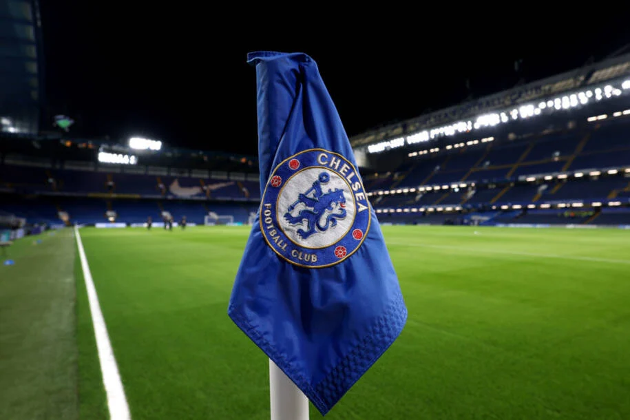 Chelsea punido com multa de 10 milhões e proibição de registrar jogadores até 2027