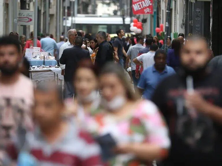 Conselho Curador do FGTS aprova R$ 13 bilhões em créditos para 138,2 milhões