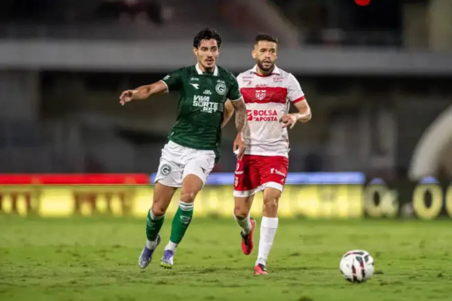CRB empata com Goiás em estreia de Fábio Matias e gera tensão na Série B
