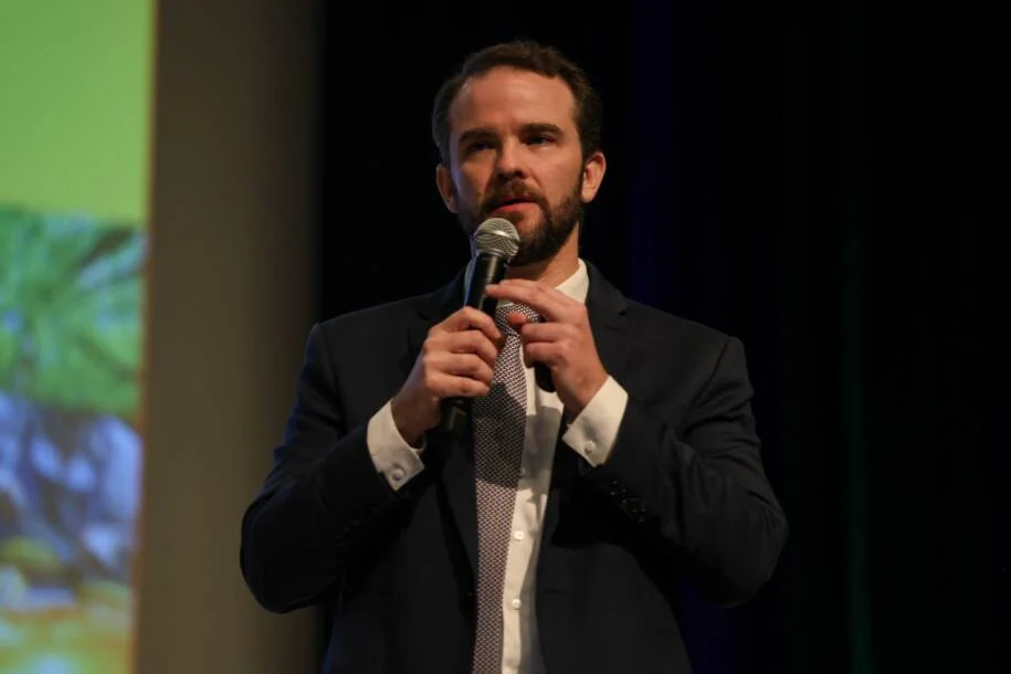 Dario Durigan prorroga Desenrola e projeta 10 milhões de beneficiados até agosto