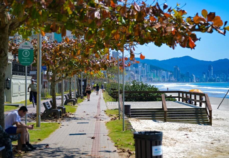 Defesa Civil de SC alerta: calor intenso e risco de temporais se aproximam!
