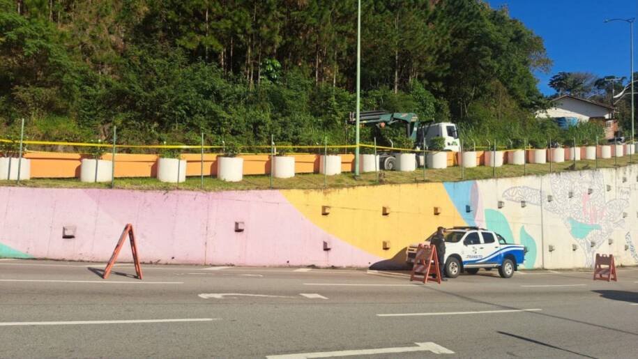 Defesa Civil solicita operação pare e siga na Avenida Martin Luther em Balneário Camboriú