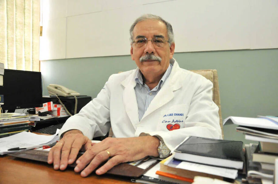 Dr. Luiz Alberto Ovando (PP-MS) propõe suspender novos cursos de medicina por cinco anos
