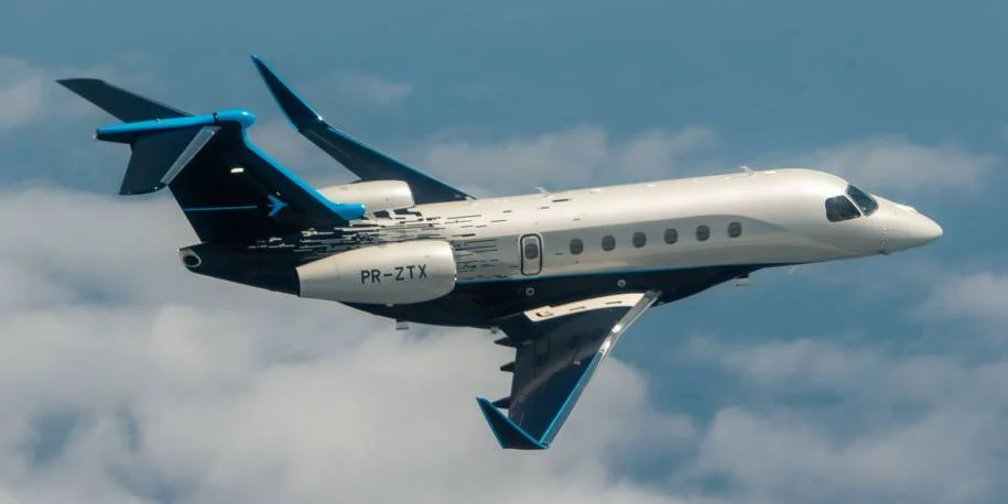 Embraer registra entregas recordes e ações sobem após resultados surpreendentes