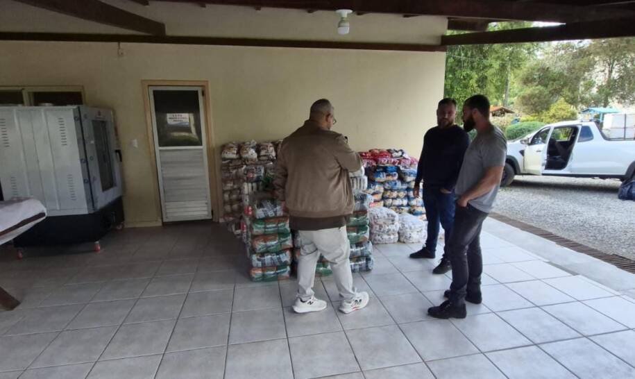 Empresários arrecadam 3 mil toneladas de alimentos para a Comunidade Bethânia em SC