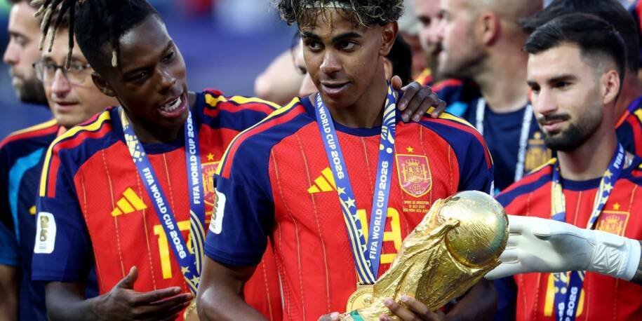 Espanha conquista Copa do Mundo com jogadores filhos de imigrantes e emoção