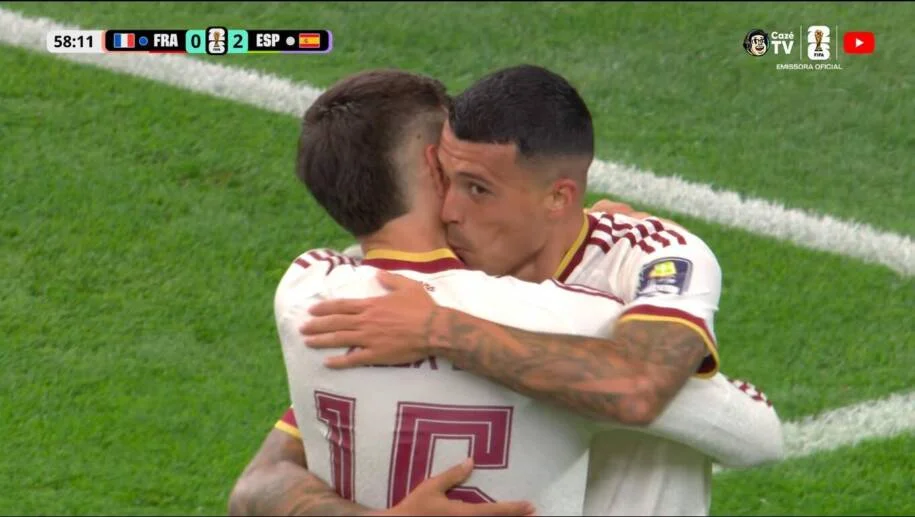 Espanha derrota França por 2 a 0 e avança à final da Copa do Mundo em clima tenso