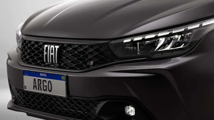 Fiat Argo reduz preços e supera Citroën C3 com descontos de até R$ 29 mil
