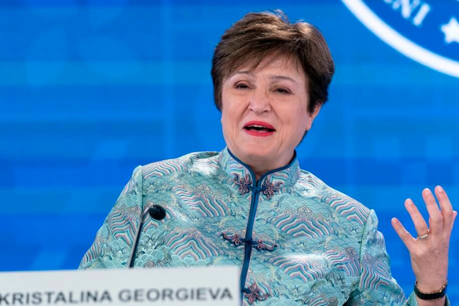 FMI aprova US$ 690 milhões para a Ucrânia em meio a ataques russos intensos