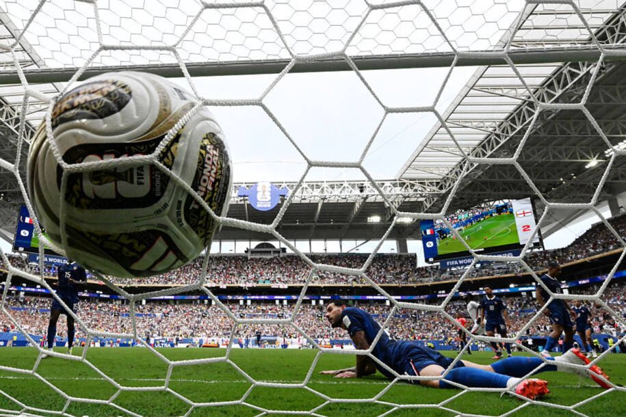 França e Inglaterra fazem duelo histórico e Inglaterra conquista 3º lugar