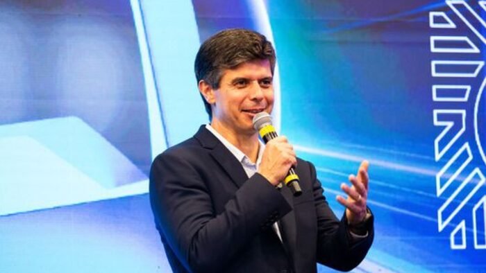 Fred Trajano do Magalu revela como IA transformará compras e varejo físico