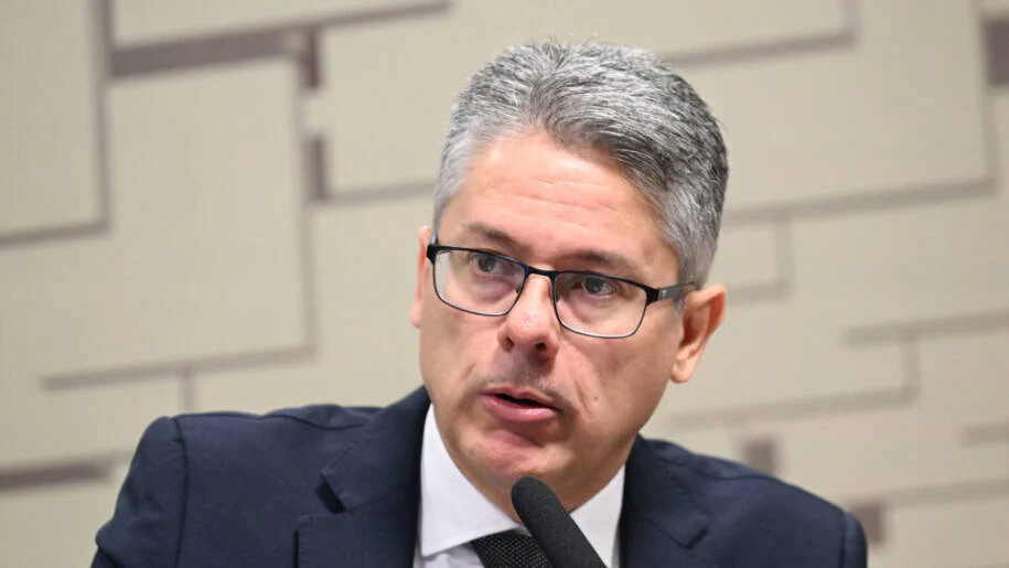 Gilmar Mendes processa Alessandro Vieira e pode torná-lo inelegível em 2026