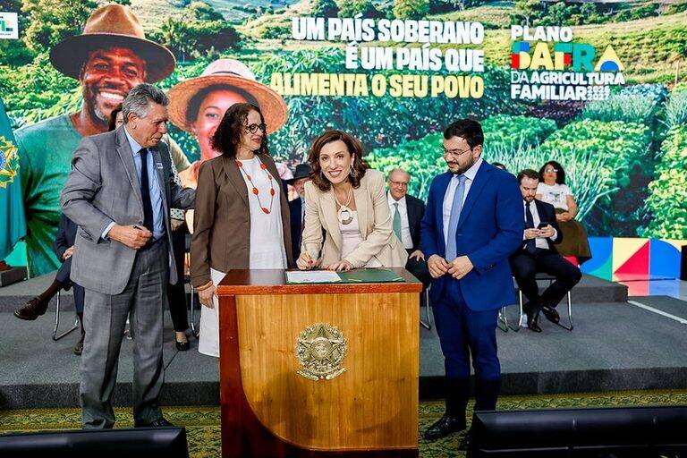 Governo do Brasil anuncia R$ 413,4 milhões para 63,6 mil famílias no semiárido