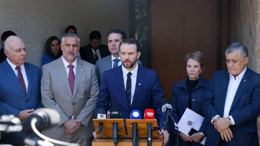Governo Lula renegocia R$ 100 bilhões em dívidas rurais após acordo com Câmara