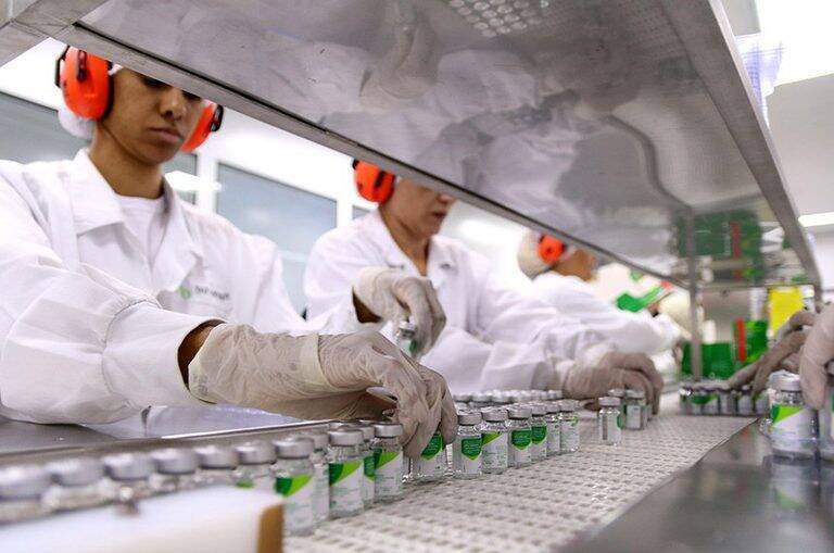 Governo sanciona Lei 2.583/2020 e prioriza empresas nacionais na saúde