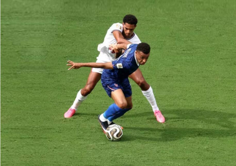Inglaterra conquista terceiro lugar ao vencer França por 6 a 4 na Copa do Mundo